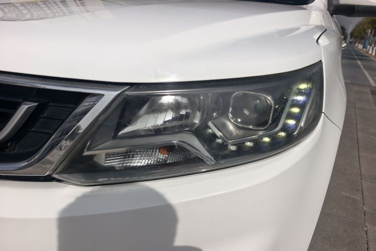 GEELY Vision X6 2018 car image #6