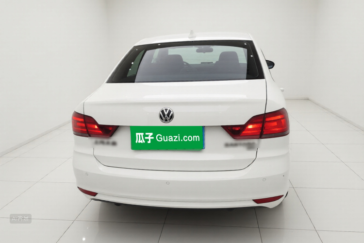 Santana 2018 car image #6