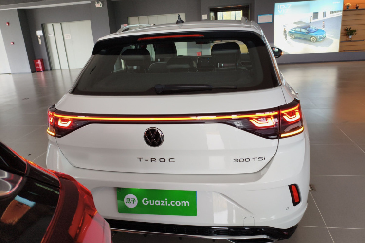 T-Roc 2025 car image #6