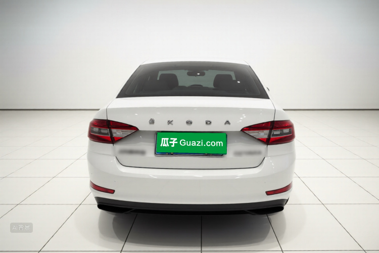 Skoda Octavia 2020 car image #6