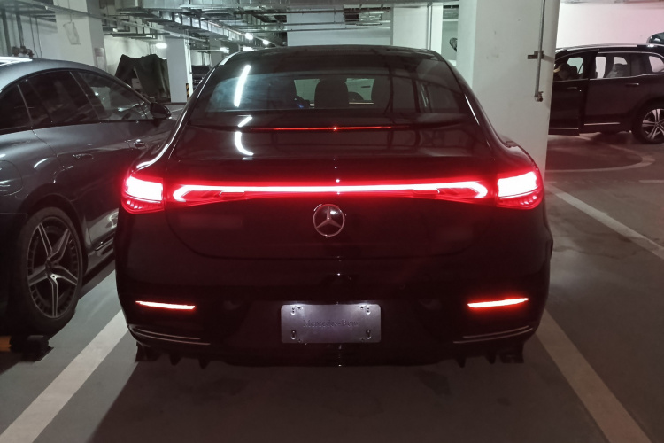 Mercedes-Benz EQE Class 2023 image de voiture #6