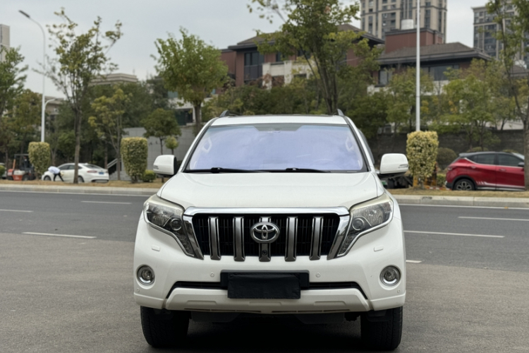 Toyota Land Cruiser Prado 2014 #6 Toyota Land Cruiser Prado 2014 car image #6
