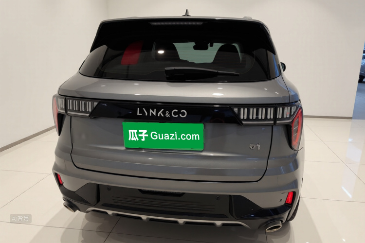 Lynk & Co 01 2022 car image #6