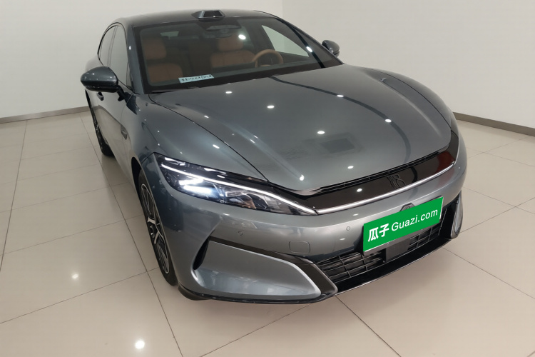 BYD HanL 2025 #6 BYD HanL 2025 car image #6