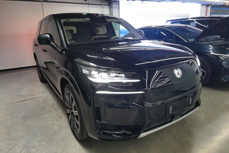 Denza N9 2025 #6 Denza N9 2025 car image #6