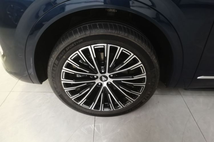 Deepal S09 2025 صورة سيارة #6