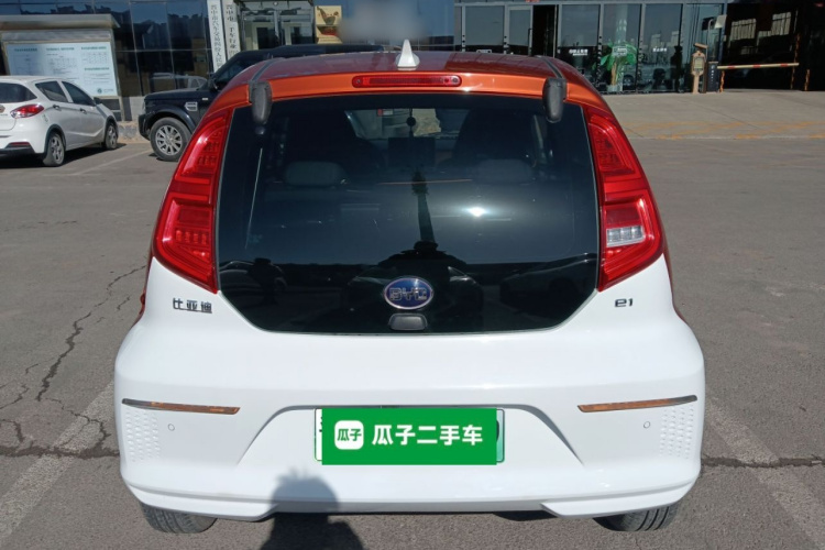 BYD e1 2020 #6 BYD e1 2020 car image #6