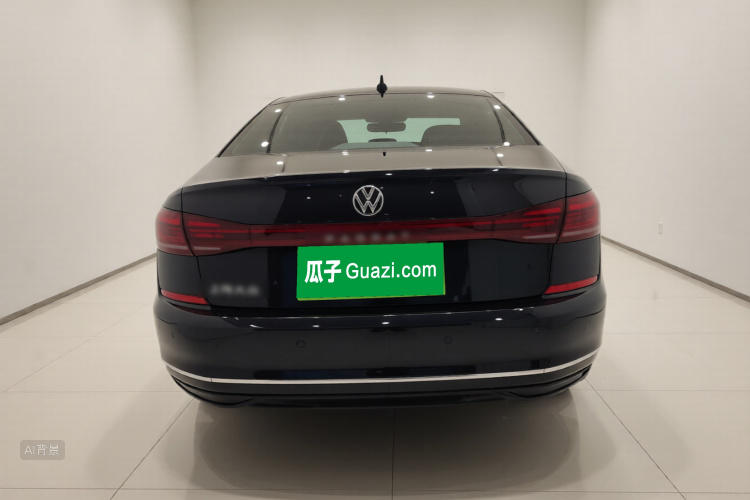 Volkswagen Passat 2025 immagine di auto #6