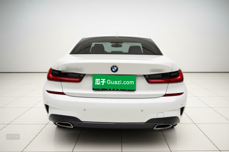 BMW 3 Series 2021 car image #6