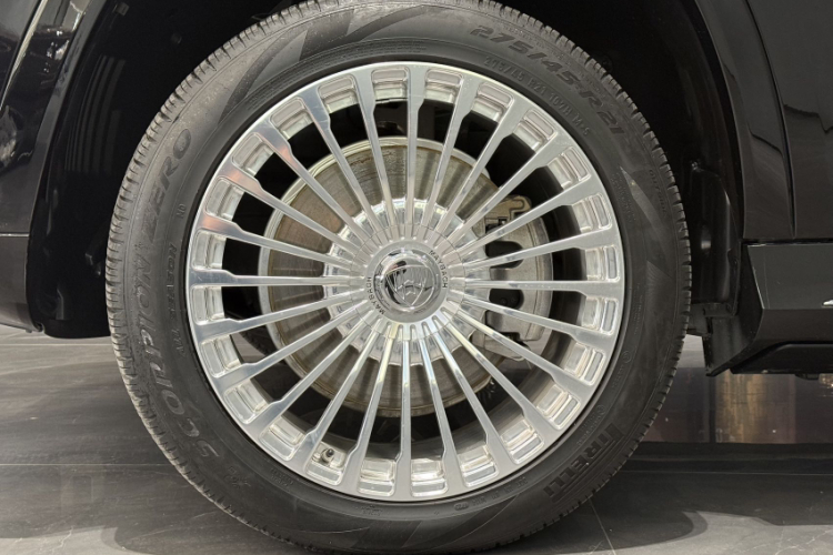 Mercedes-Benz 2024 car image #6