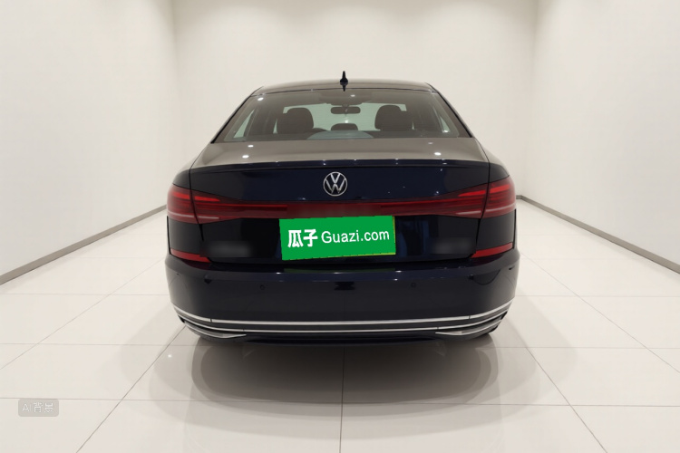 Volkswagen Passat 2022 immagine di auto #6