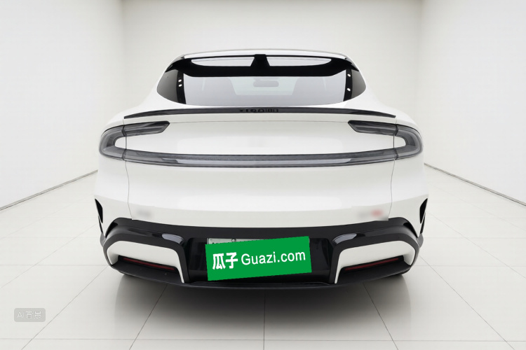 MI YU7 2025 immagine di auto #6