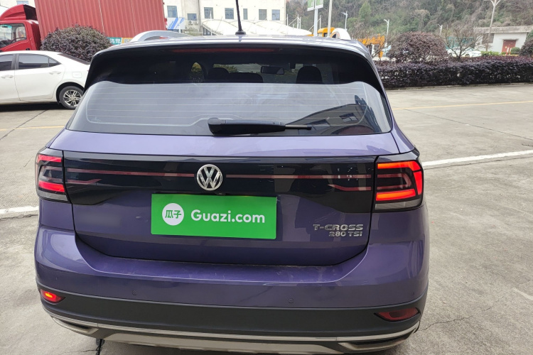 Volkswagen T-Cross 2020 car image #6