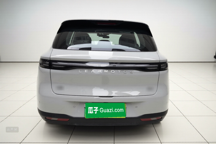 零跑汽车 零跑B10 2025 汽车图片 #6