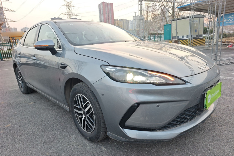 BYD Seal 05 DM-i 2025 #6 BYD Seal 05 DM-i 2025 immagine di auto #6