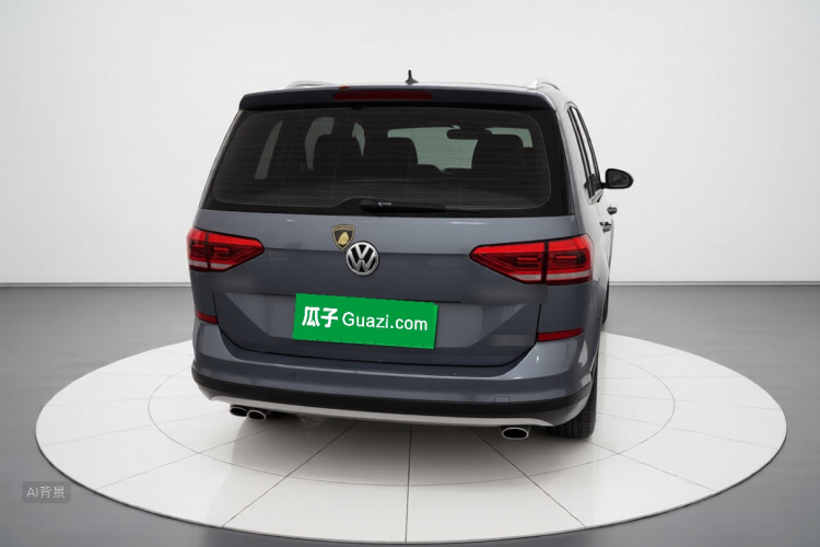 Volkswagen Touran 2020 car image #6