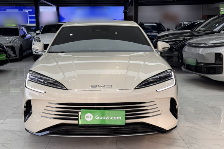 BYD Seal 07 DM-i 2024 صورة سيارة #6