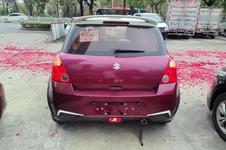 Suzuki Swift 2018 #6 Suzuki Swift 2018 car image #6