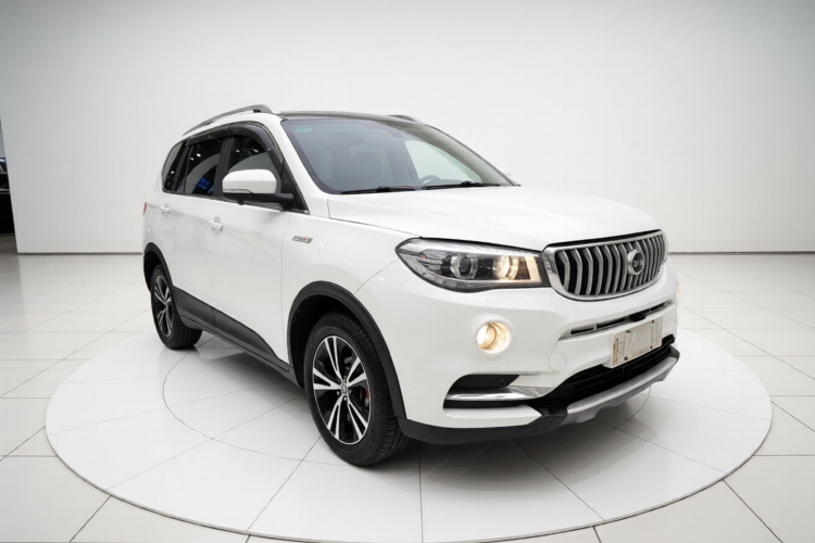 SWM X7 2021 immagine di auto #6