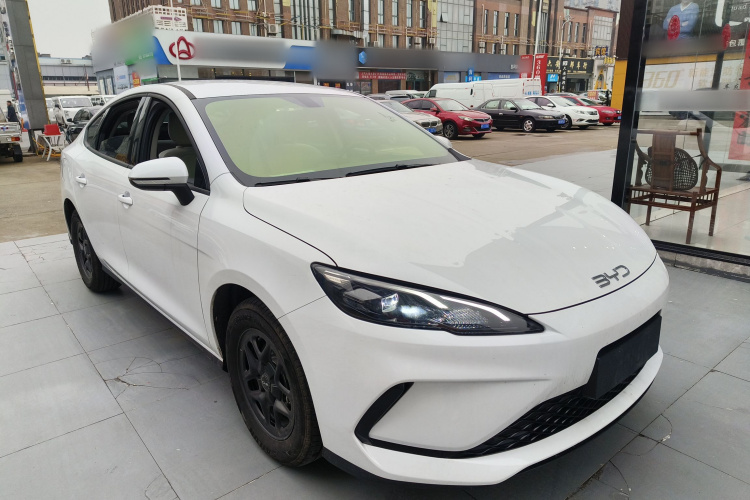 BYD Seal 05 DM-i 2025 car image #6