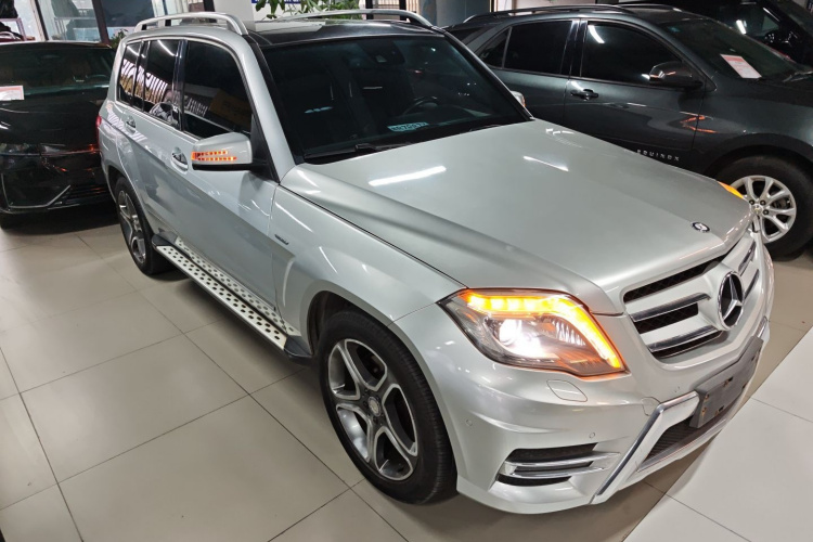 Mercedes-Benz GLK Class 2016 car image #6