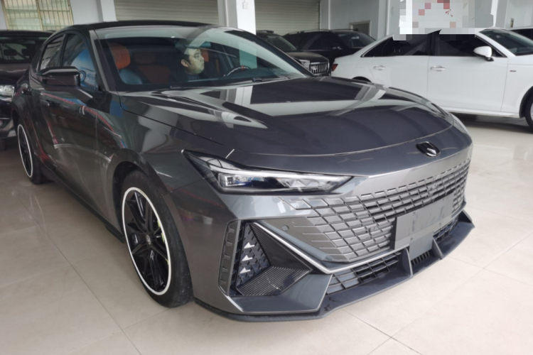 Changan UNI-V 2023 immagine di auto #6