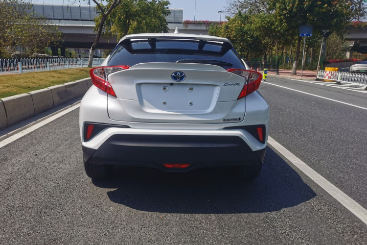 Toyota C-HR EV 2021 car image #6