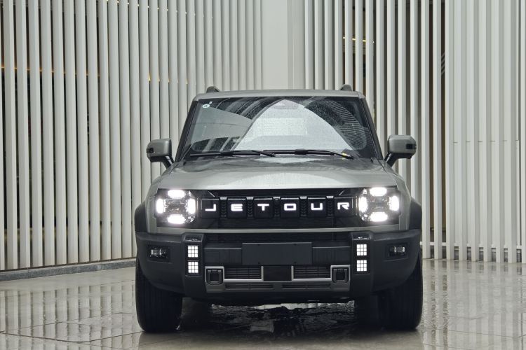 Jetour Traveller car image #6