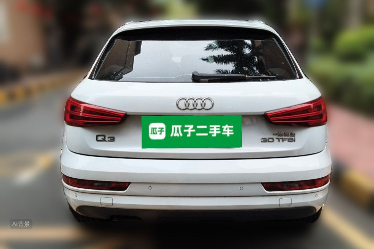 Audi Q3 2018 car image #6