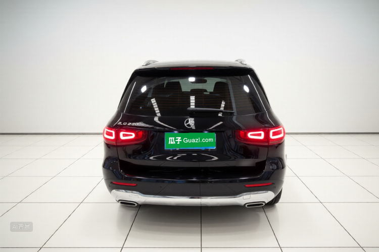 Mercedes-Benz GLB Class 2023 car image #6