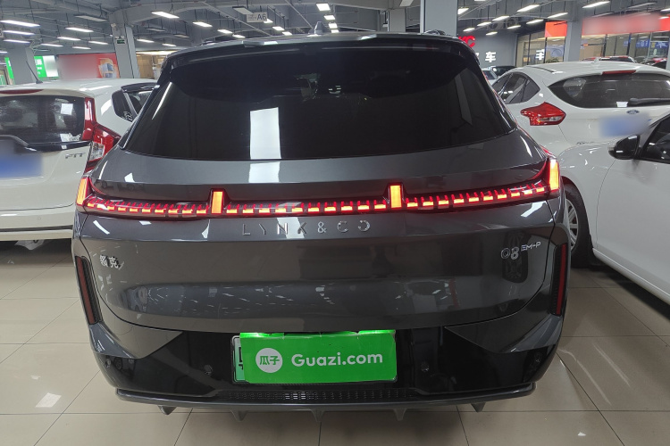 Lynk & Co 08 EM-P 2024 car image #6