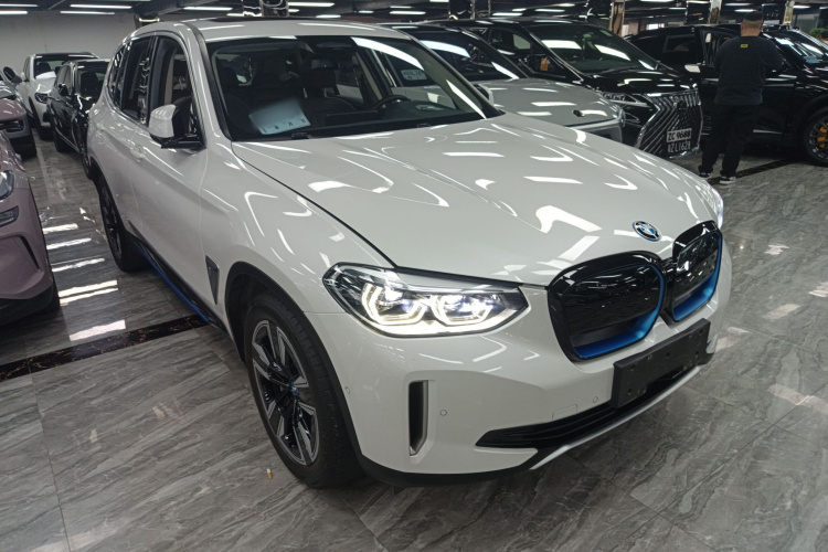 BMW iX3 2021 صورة سيارة #6