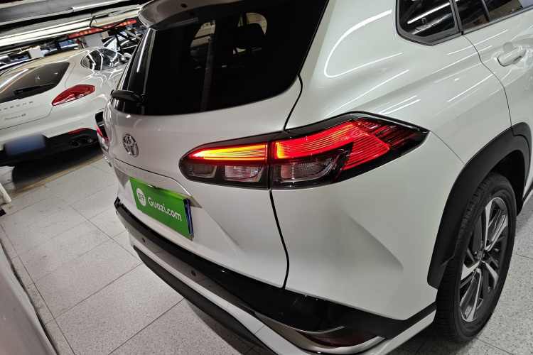 Toyota Frontlander 2023 car image #6