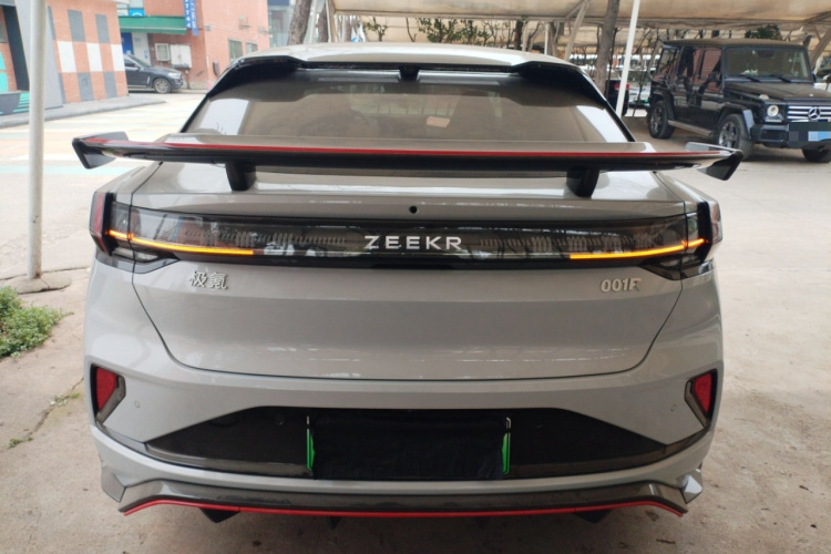 极氪 极氪001 FR 2023 汽车图片 #6