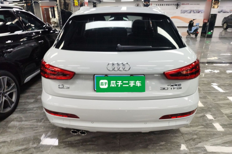 Audi Q3 2015 car image #6