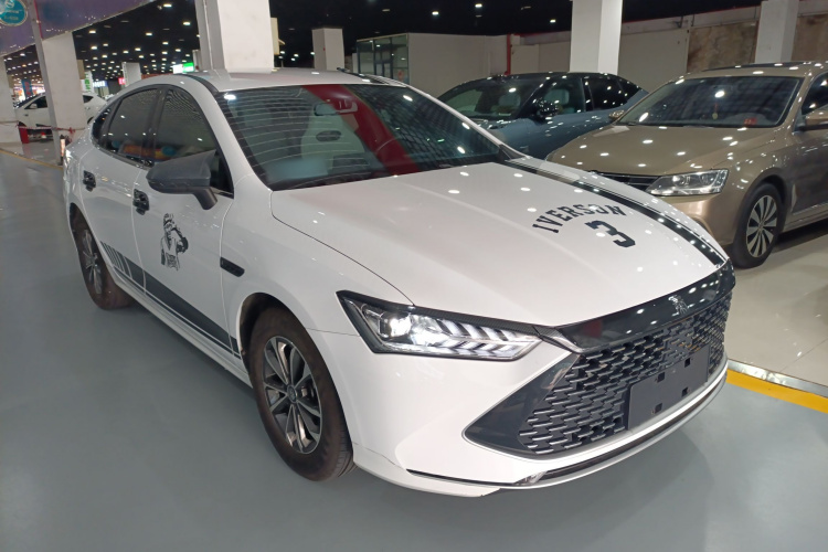 BYD Qin Plus 2023 imagem de carro #6