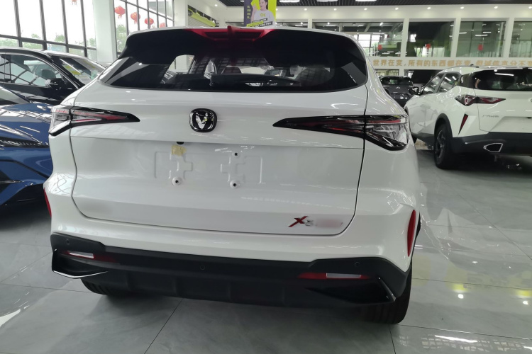 Changan X5 PLUS imagen de coche #6