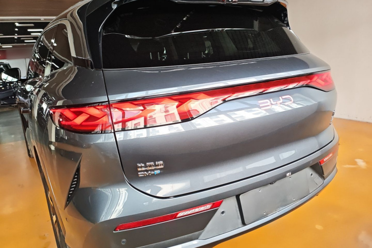 BYD Tang L 2025 immagine di auto #6