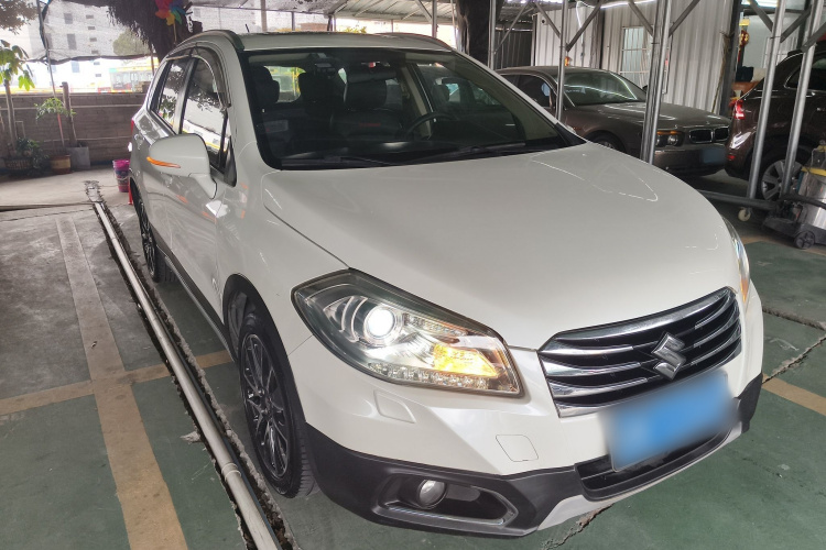 Suzuki S-Cross 2015 صورة سيارة #6