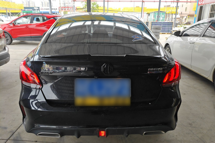 5 2023 #6 5 2023 immagine di auto #6