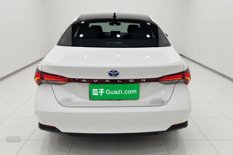 Toyota Avalon 2019 car image #6