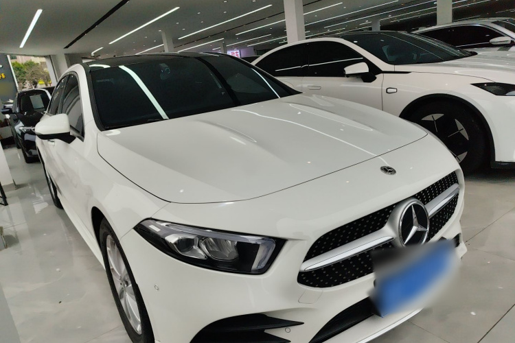 Mercedes-Benz A Class 2021 car image #6