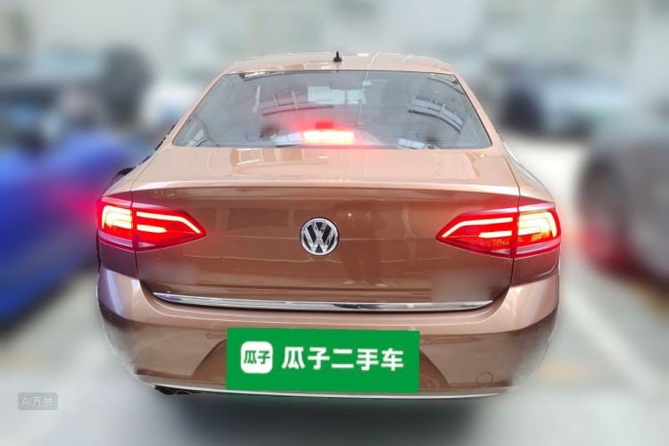 Volkswagen Lamando 2015 car image #6