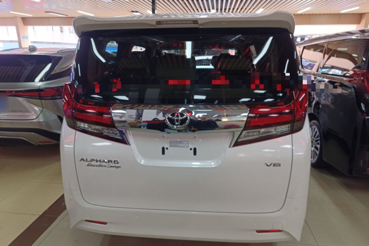 Toyota Alphard 2018 car image #6