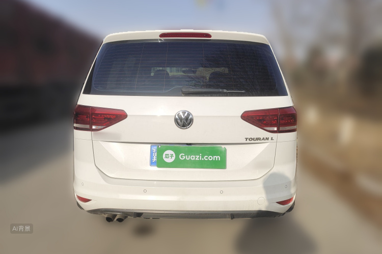 Volkswagen Touran 2018 immagine di auto #6