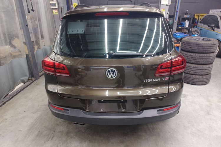 Volkswagen Tiguan 2015 car image #6