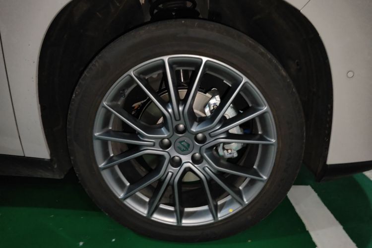 零跑汽车 零跑C10 2025 汽车图片 #6