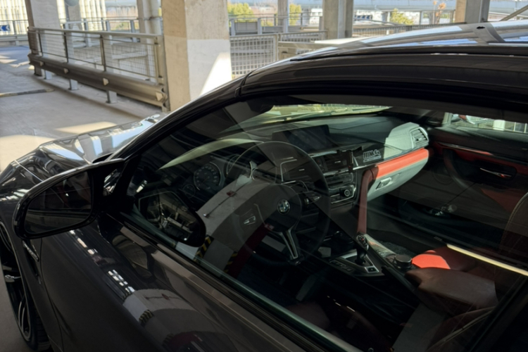 BMW M4 2018 imagem de carro #6