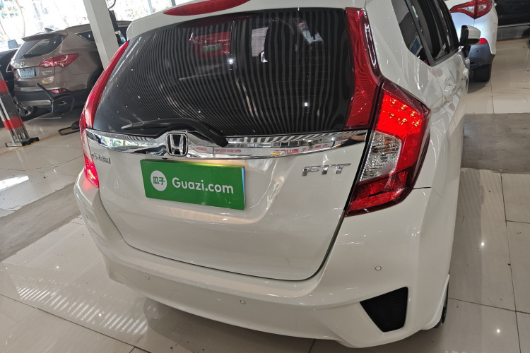 Honda Fit 2015 car image #6