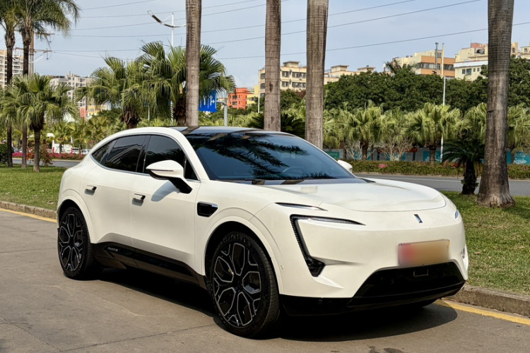 Avatr 11 2023 immagine di auto #6